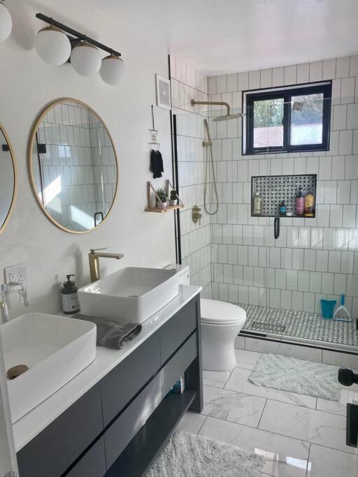 Mid Century Modern Montana Dream Home بوتي المظهر الخارجي الصورة