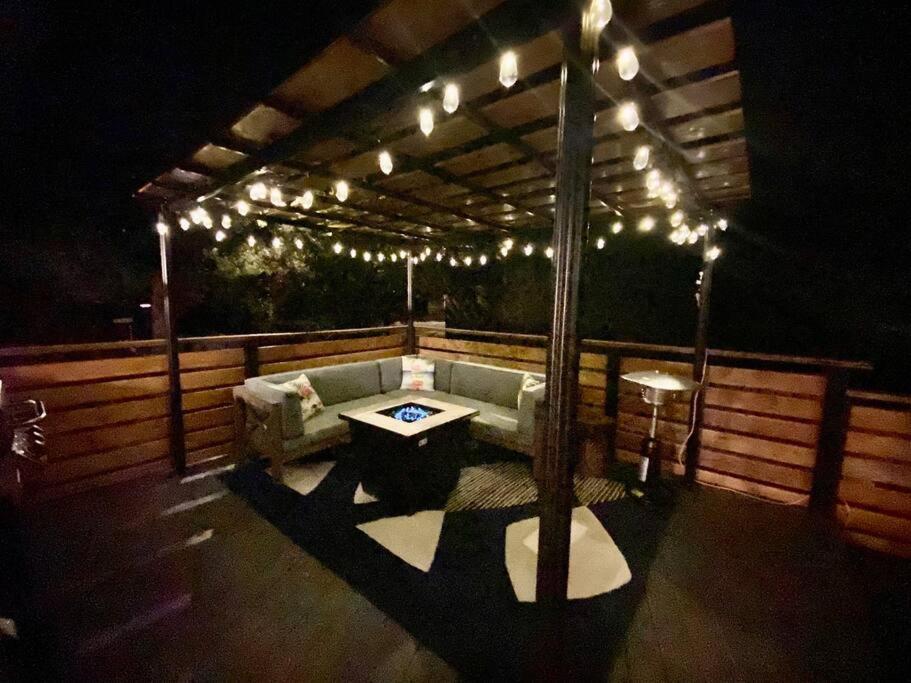 Mid Century Modern Montana Dream Home بوتي المظهر الخارجي الصورة