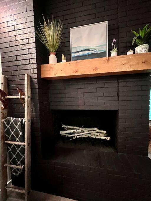 Mid Century Modern Montana Dream Home بوتي المظهر الخارجي الصورة